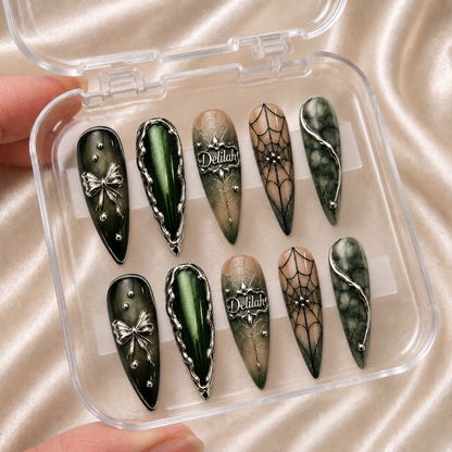 Emerald Nocturne - Personalized Press-On Nails
