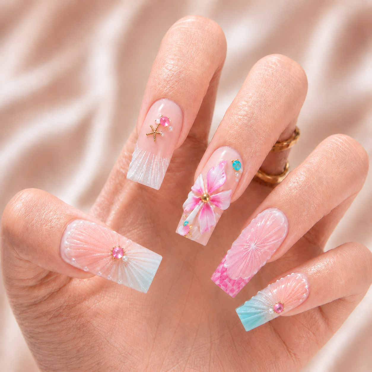 Ocean Pearl Blossom - Press-On Nails