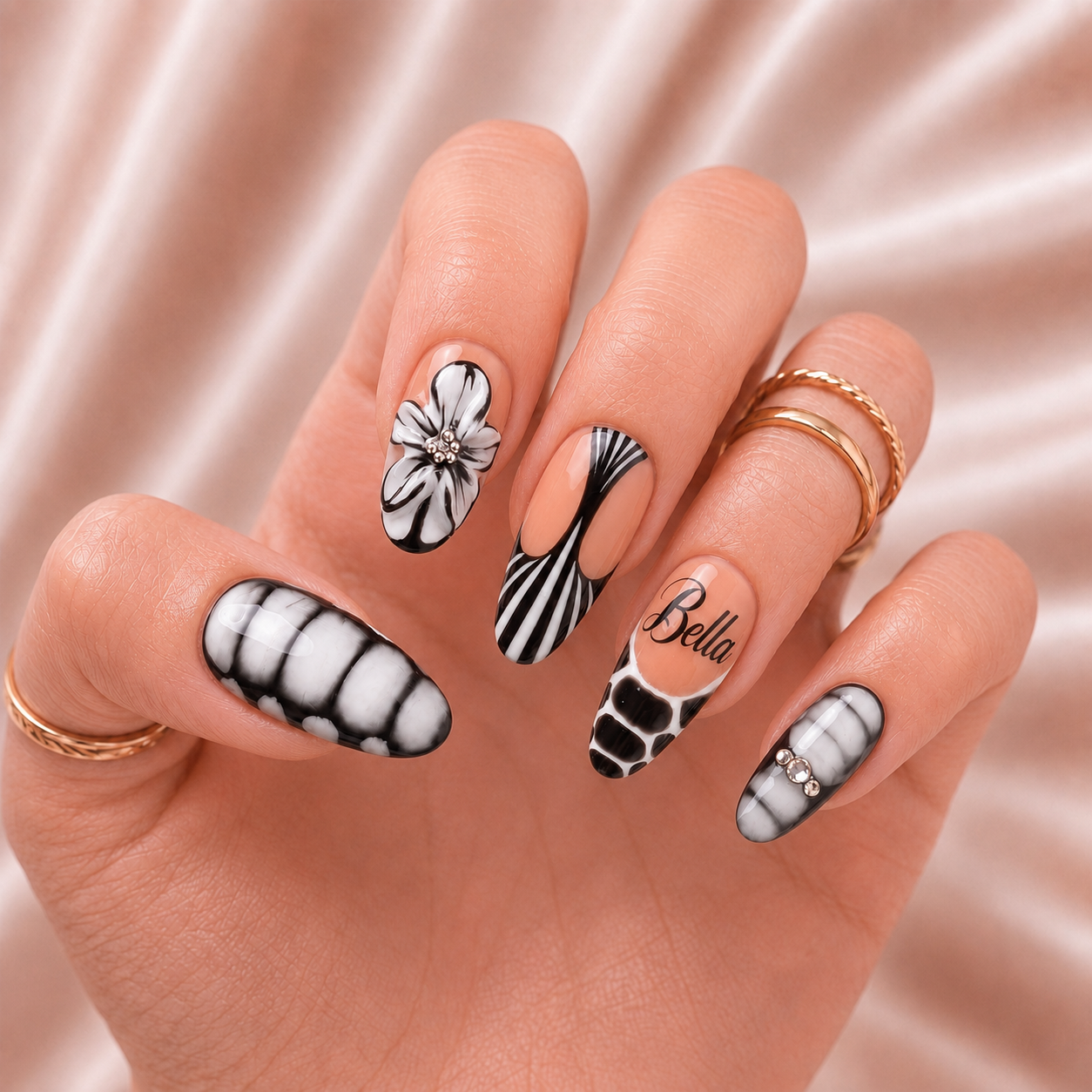Noir Bloom - Personalized Press-On Nails