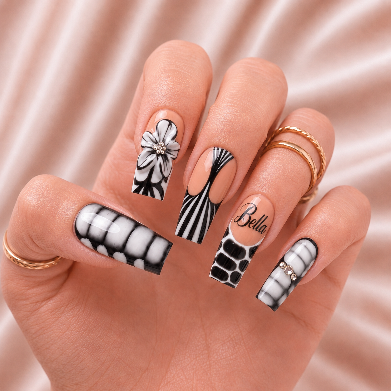 Noir Bloom - Personalized Press-On Nails