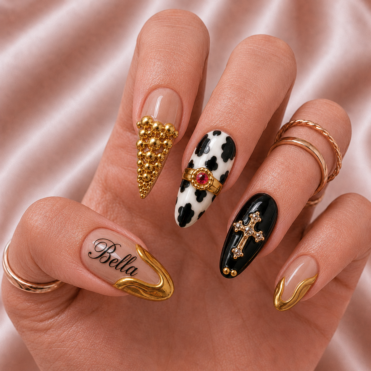 Golden Rebel - Personalized Press-On Nails