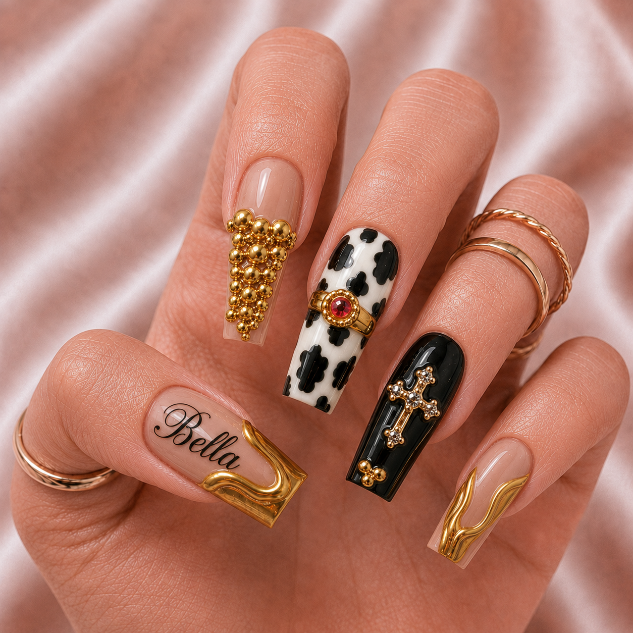 Golden Rebel - Personalized Press-On Nails