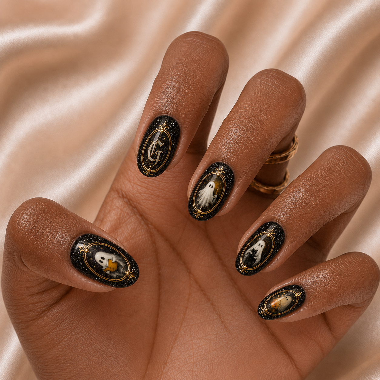 Spooky Ghost Mirror - Personalized Press-On Nails