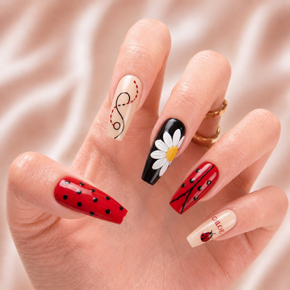 Daisy Buzz Besties - Personalized Press-On Nails