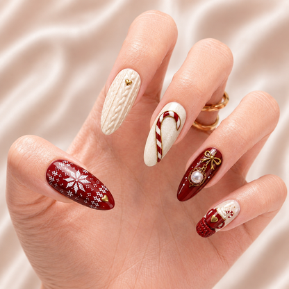 Cozy Christmas Charm – Personalized Press-On Nails