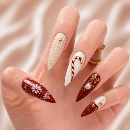 Cozy Christmas Charm – Personalized Press-On Nails