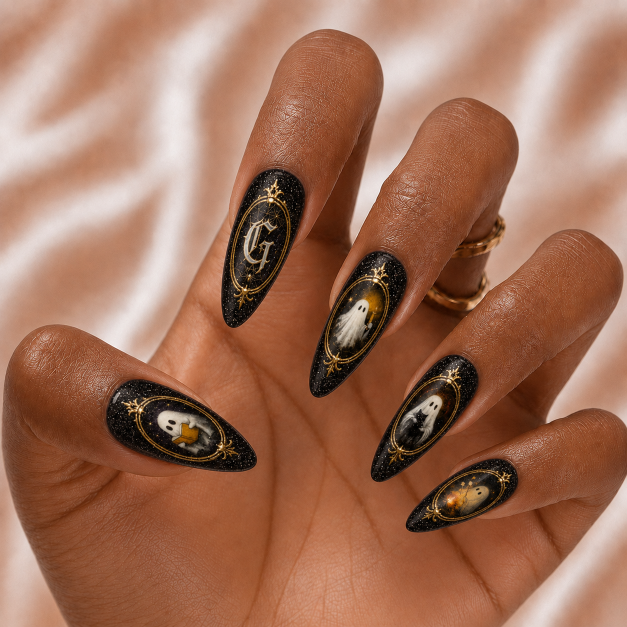 Spooky Ghost Mirror - Personalized Press-On Nails