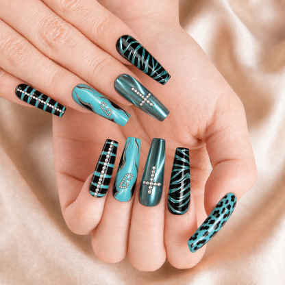 Gothic Christian - Personalized Press-On Nails
