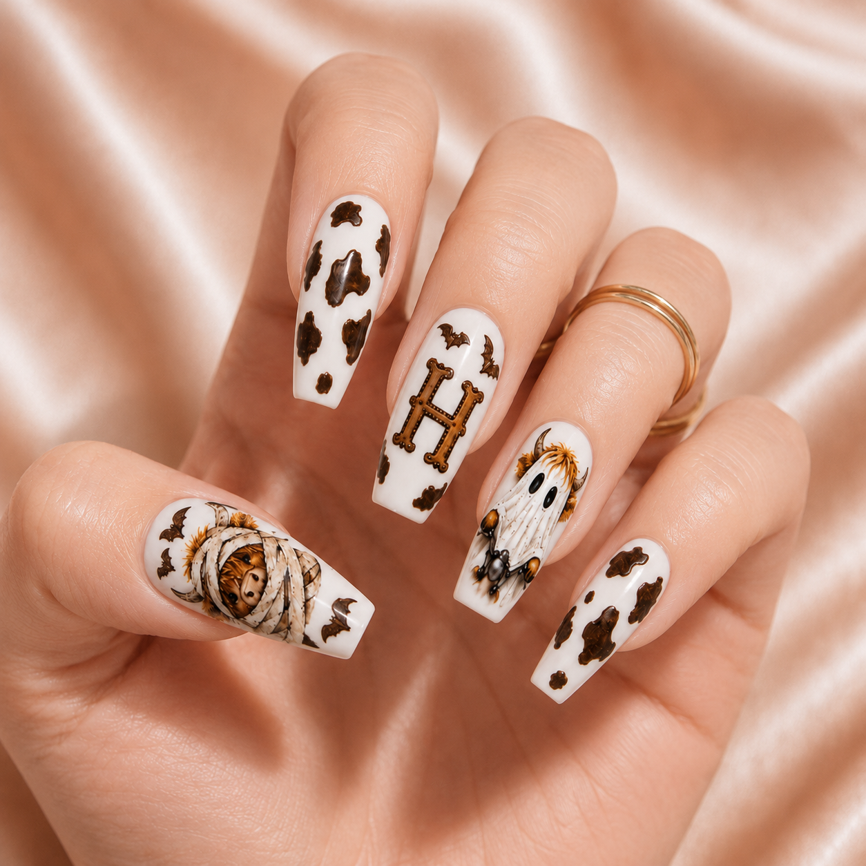 Highland Cow Ghost - Personalized Press-On Nails