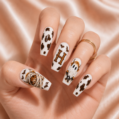 Highland Cow Ghost - Personalized Press-On Nails