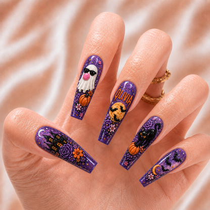 Ghost Blowing Bubble Gum - Personalized Press-On Nails