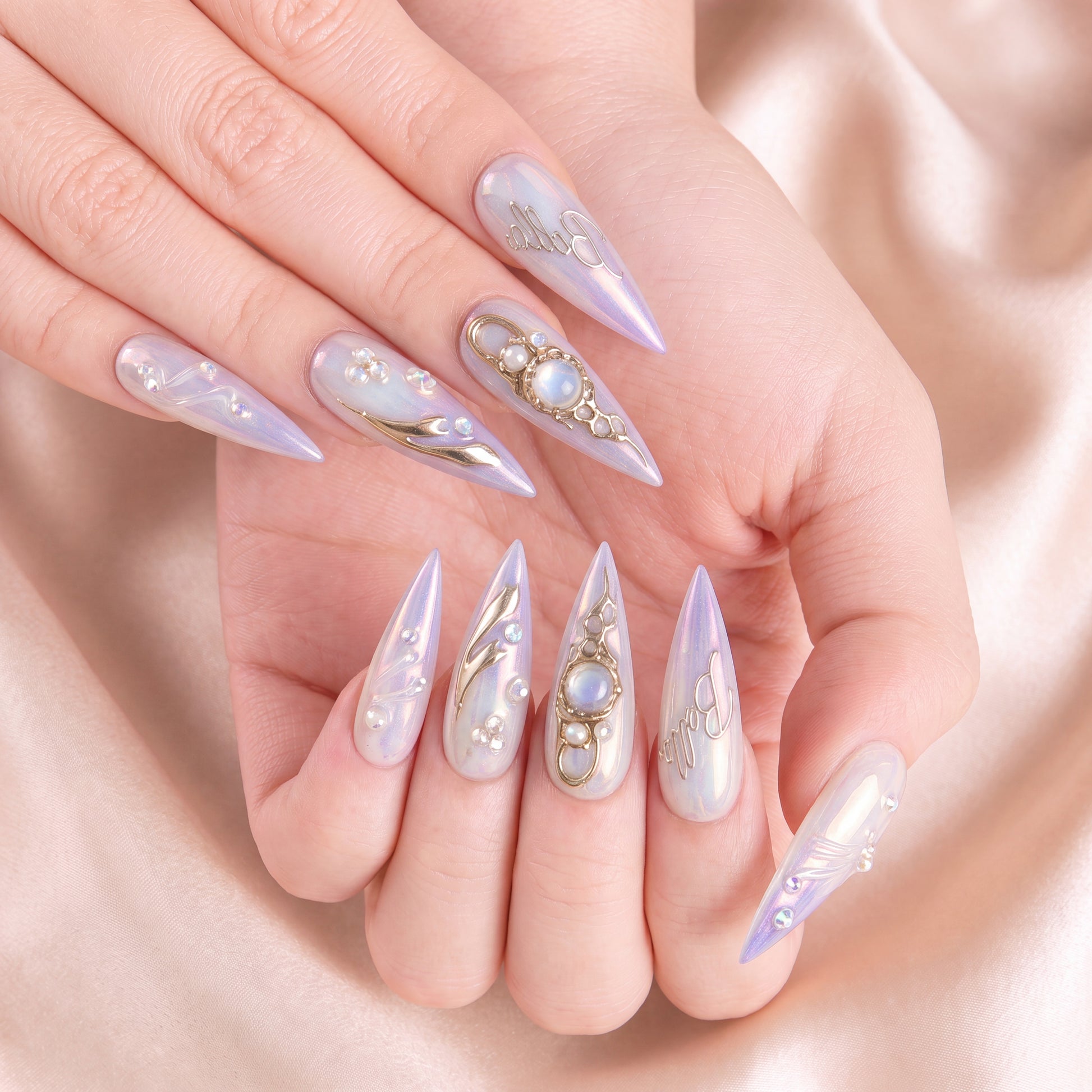 Opaline Moonlight - Personalized Press-On Nails