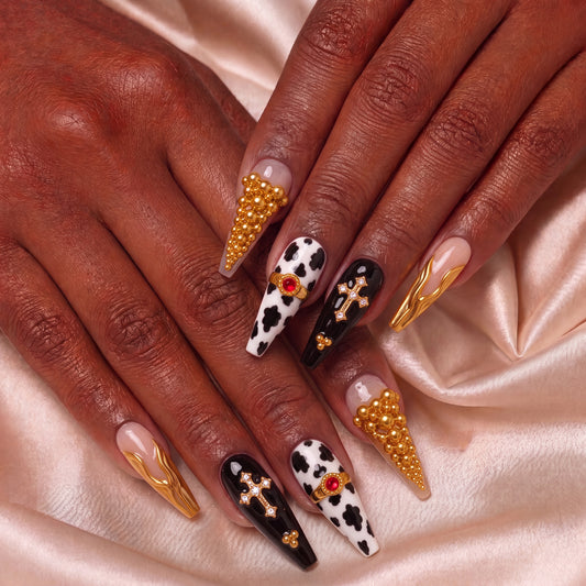 Golden Rebel - Personalized Press-On Nails alternate image