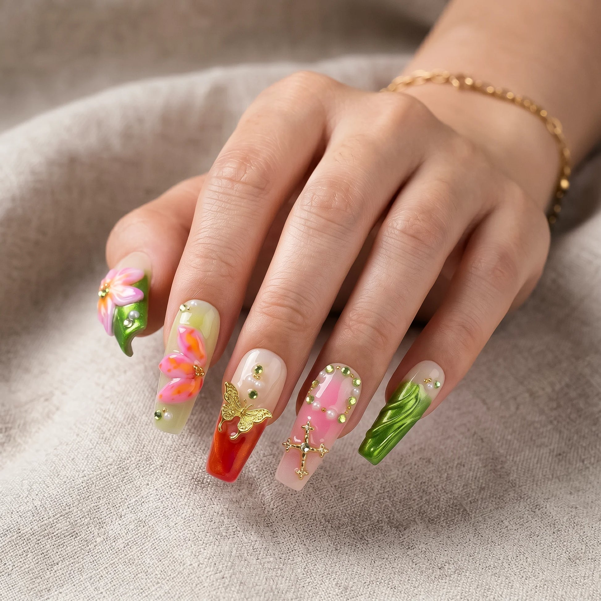 TROPIC BLOOM