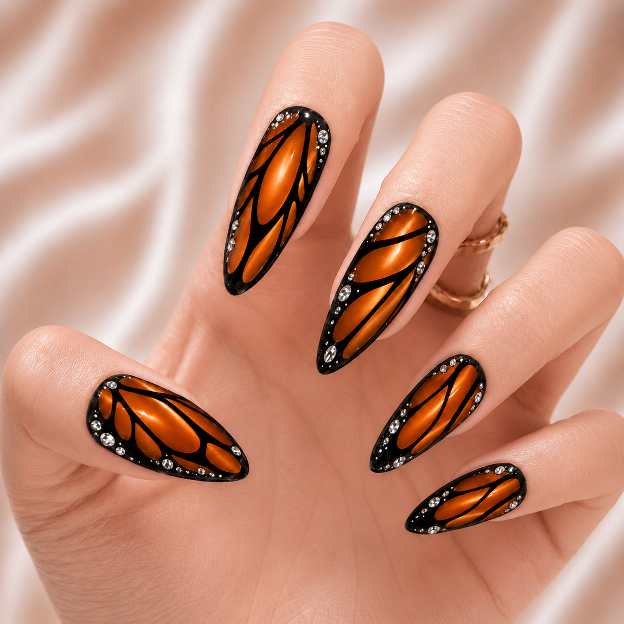Monarch Butterfly - Press-On Nails