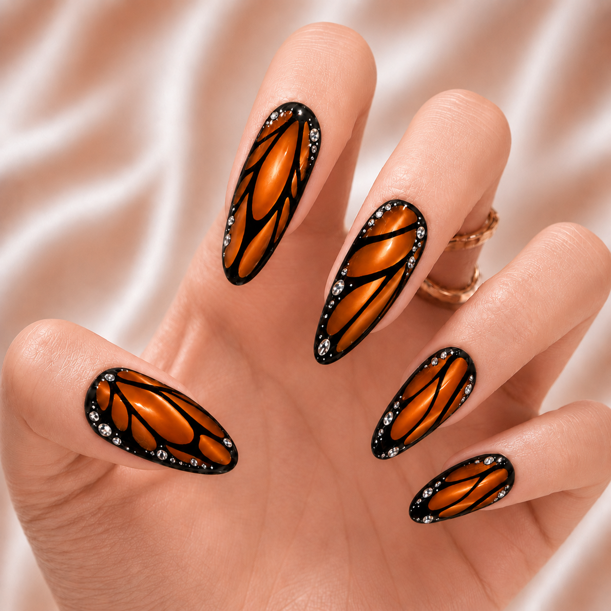 Monarch Butterfly - Press-On Nails