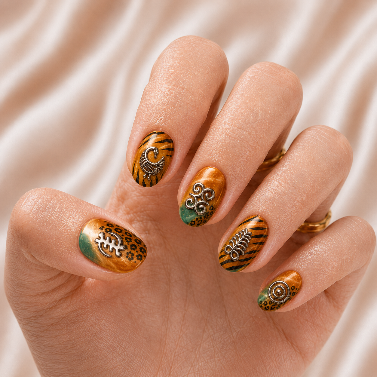 Adinkra - Press-On Nails