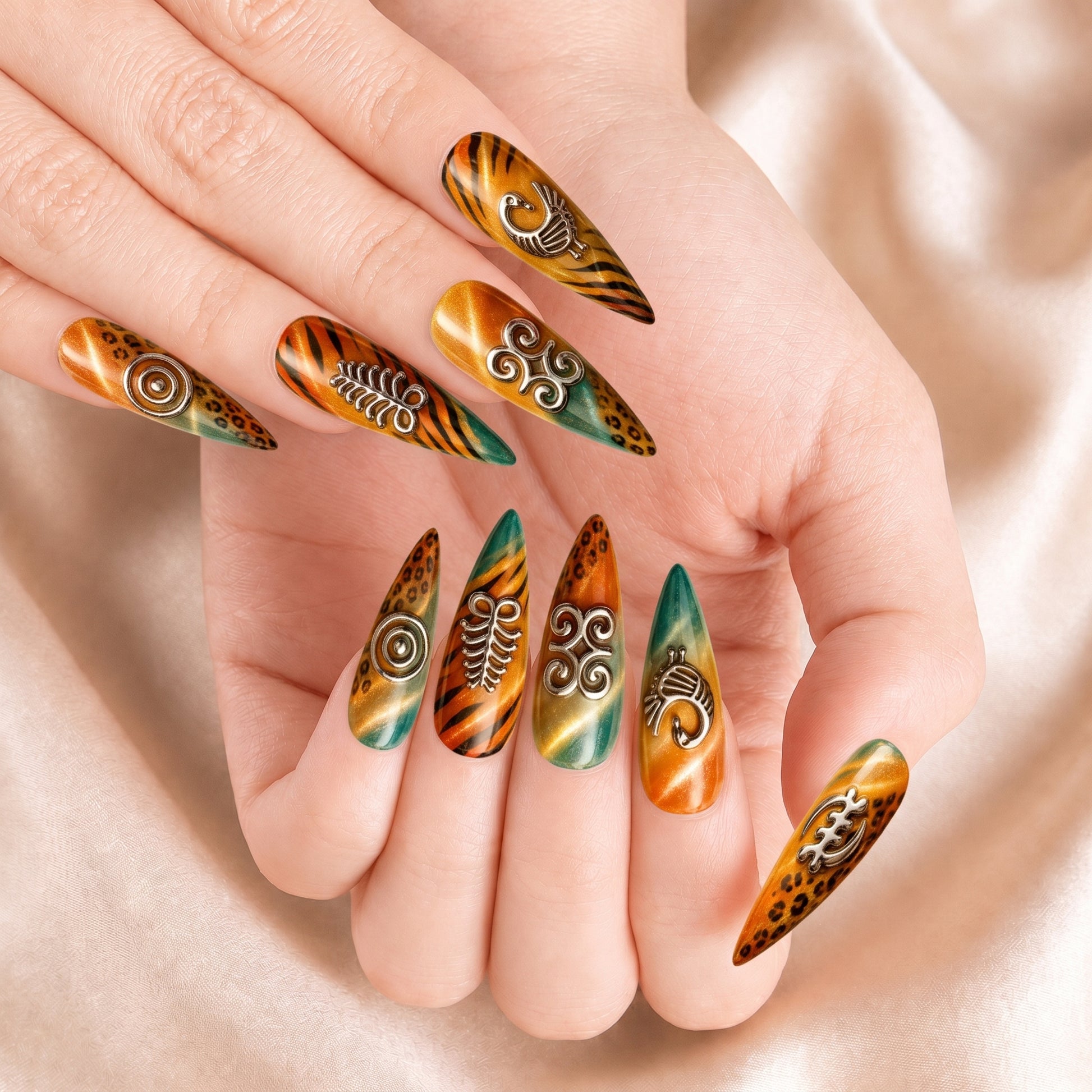 Adinkra - Press-On Nails