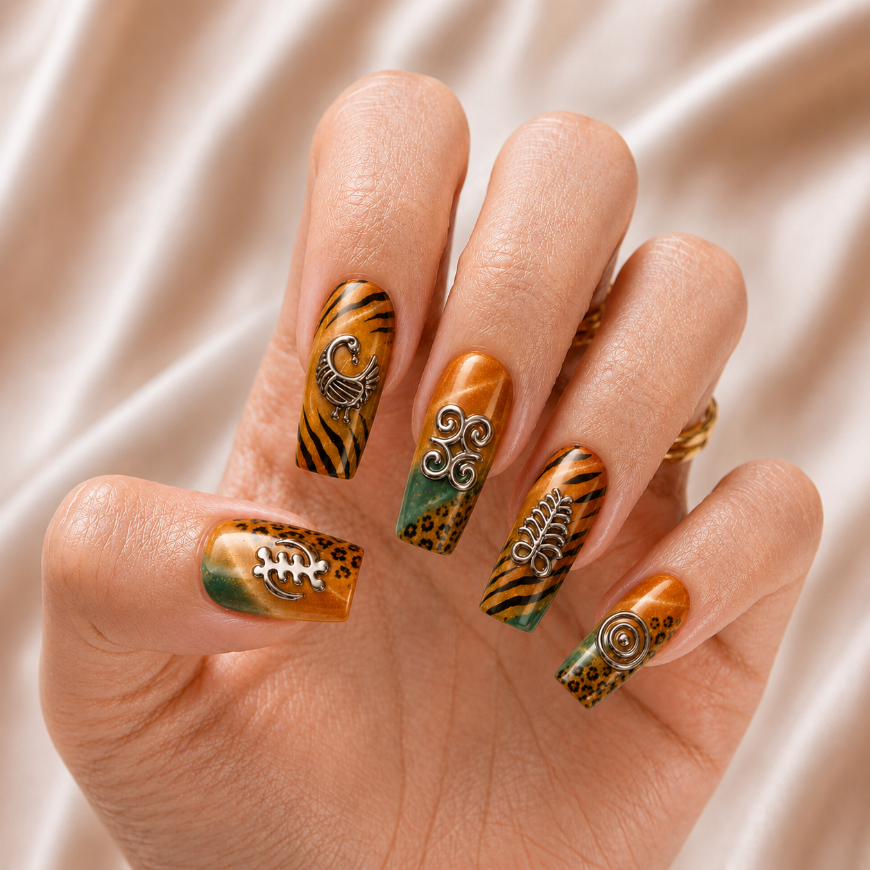 Adinkra - Press-On Nails