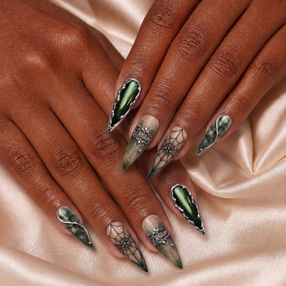 Emerald Nocturne - Personalized Press-On Nails