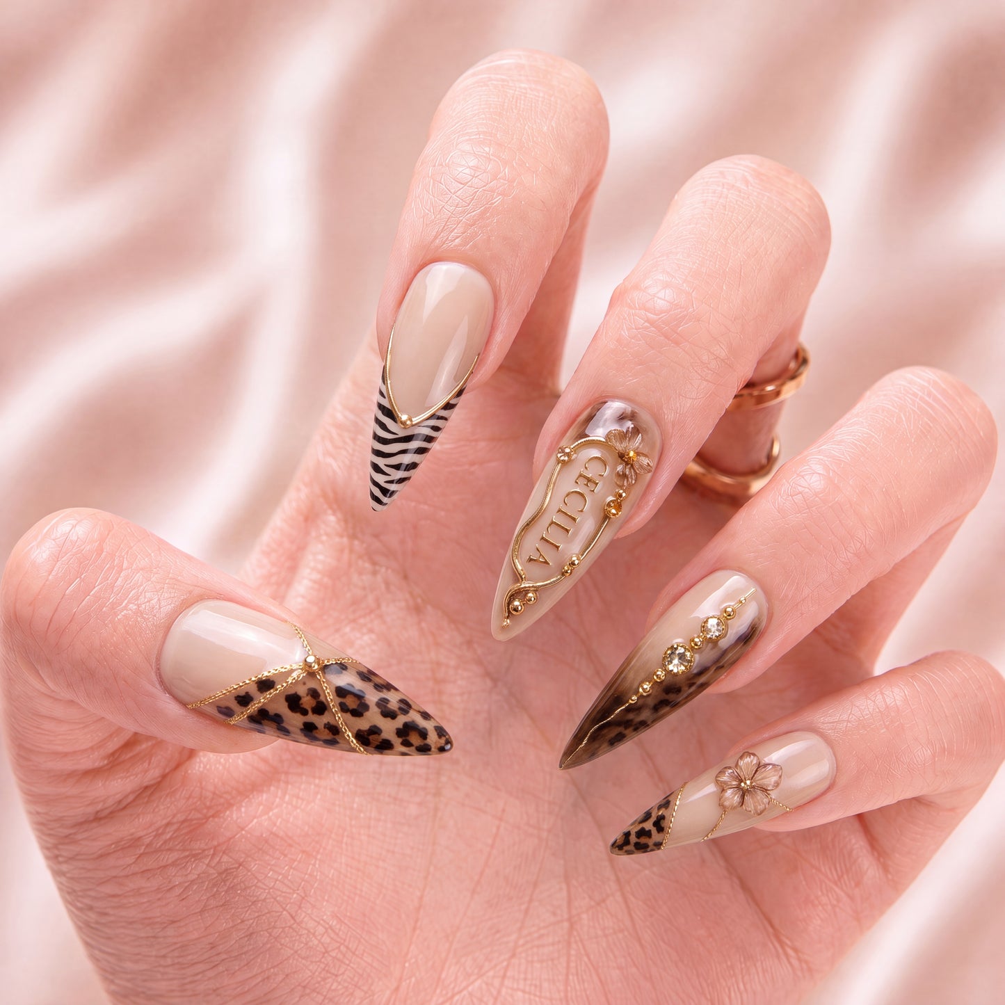 Velvet Safari - Personalized Press-On Nails