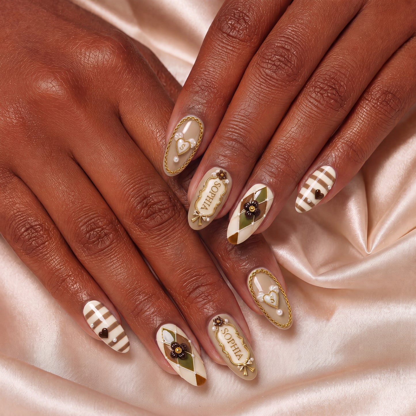 The Ivy Letter - Personalized Press-On Nails