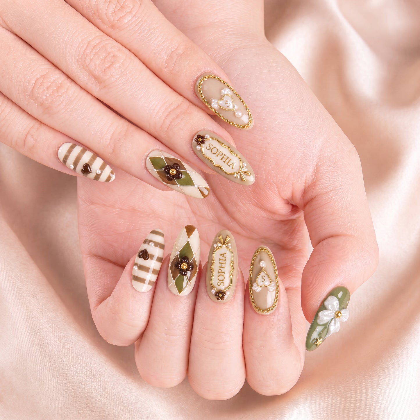 The Ivy Letter - Personalized Press-On Nails