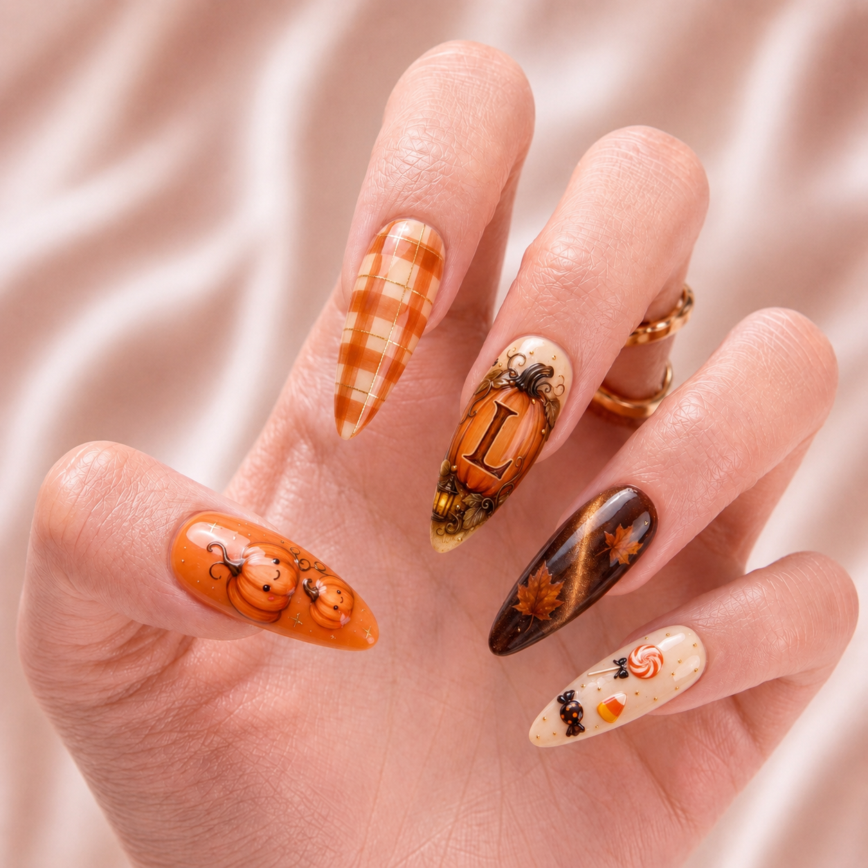 Cute Pumpkin Initial – Personalized Press-On Nails