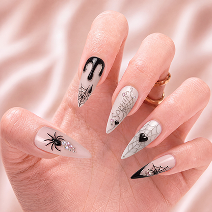 Black Heart Affair - Personalized Press-On Nails