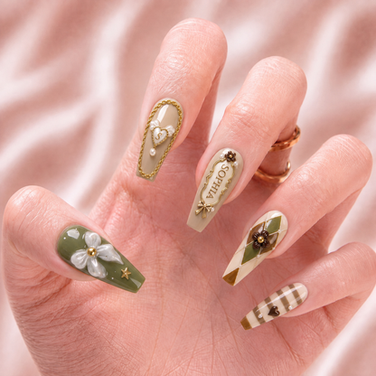 The Ivy Letter - Personalized Press-On Nails