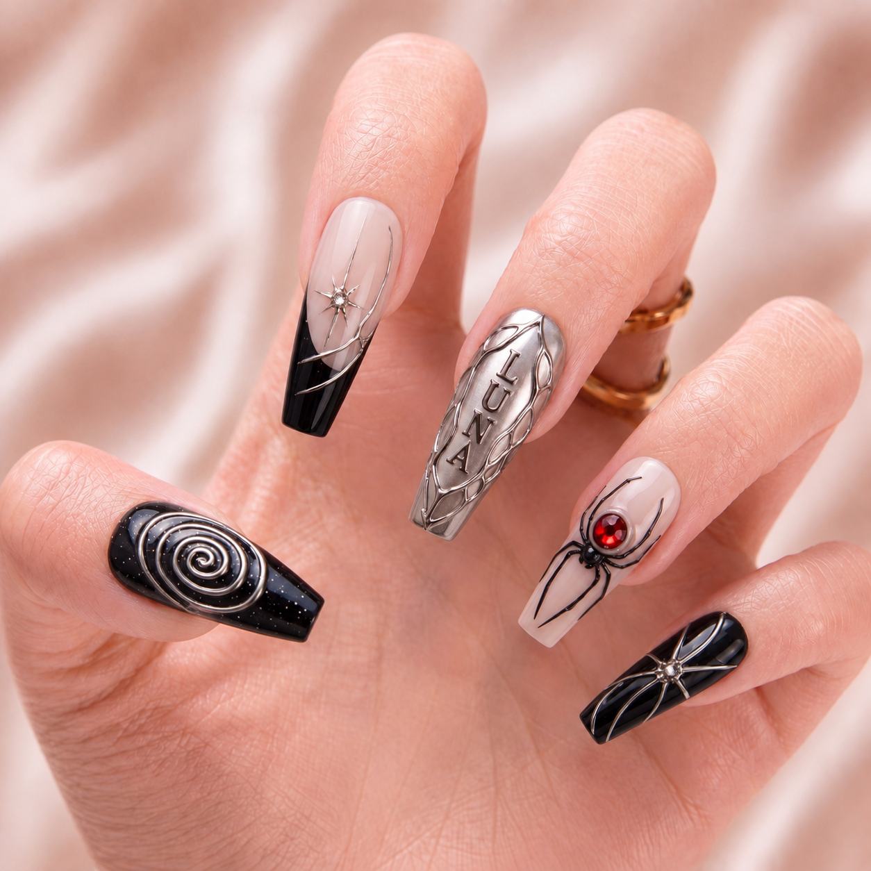 Black Halo Ritual – Personalized Press-On Nails