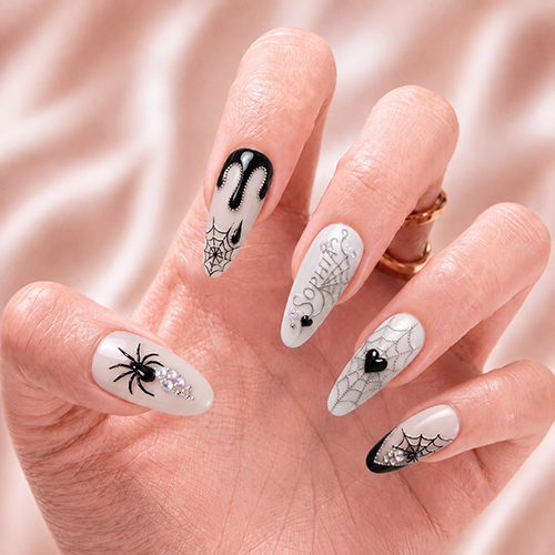 Black Heart Affair - Personalized Press-On Nails