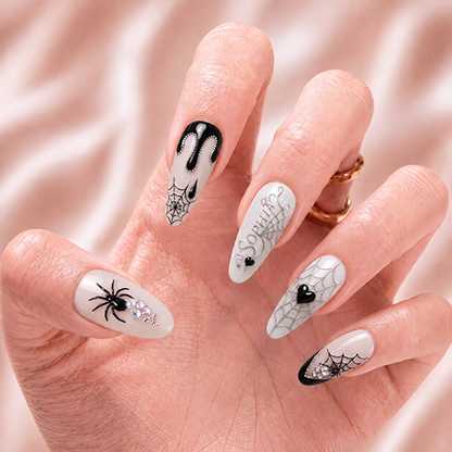 Black Heart Affair - Personalized Press-On Nails