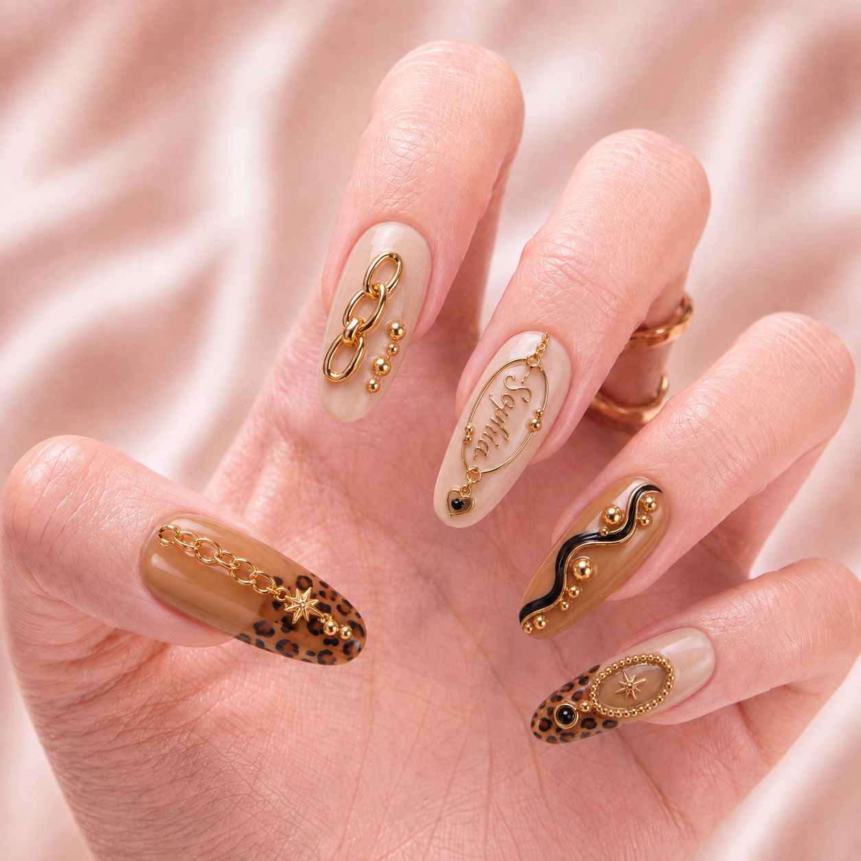 Black Heart Luxe - Personalized Press-On Nails