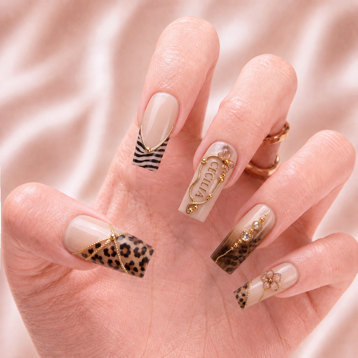 Velvet Safari - Personalized Press-On Nails
